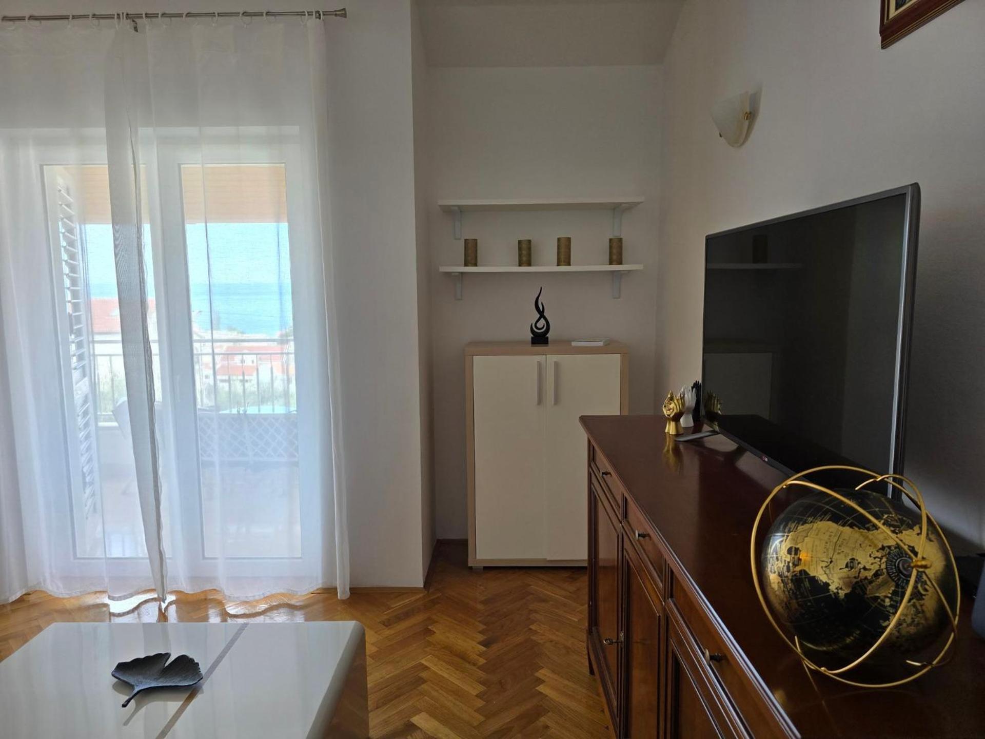 Apartment Huanita Promajna Exteriör bild